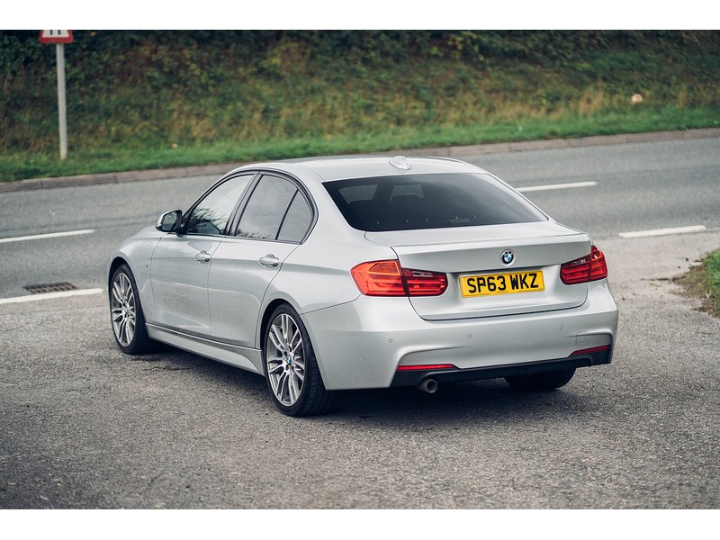 BMW 2.0 318d M Sport Saloon 4dr Diesel Manual Euro 5 (s/s) (143 ps)