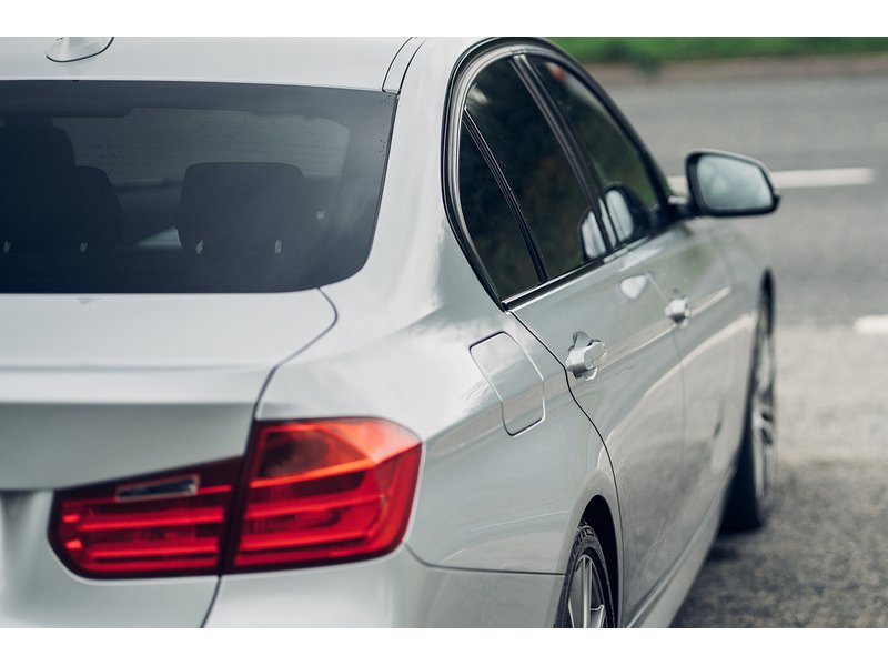 BMW 2.0 318d M Sport Saloon 4dr Diesel Manual Euro 5 (s/s) (143 ps)