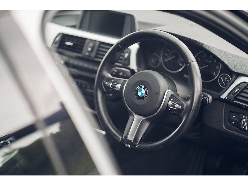 BMW 2.0 318d M Sport Saloon 4dr Diesel Manual Euro 5 (s/s) (143 ps)