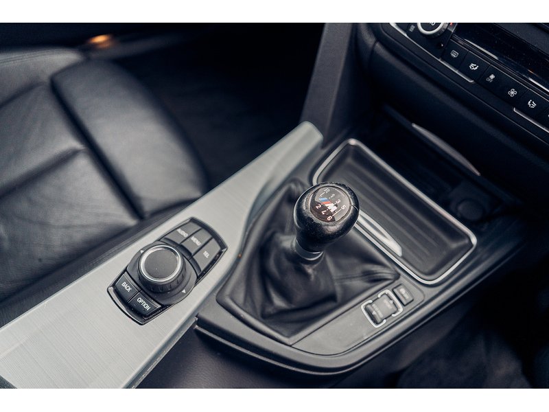 BMW 2.0 318d M Sport Saloon 4dr Diesel Manual Euro 5 (s/s) (143 ps)