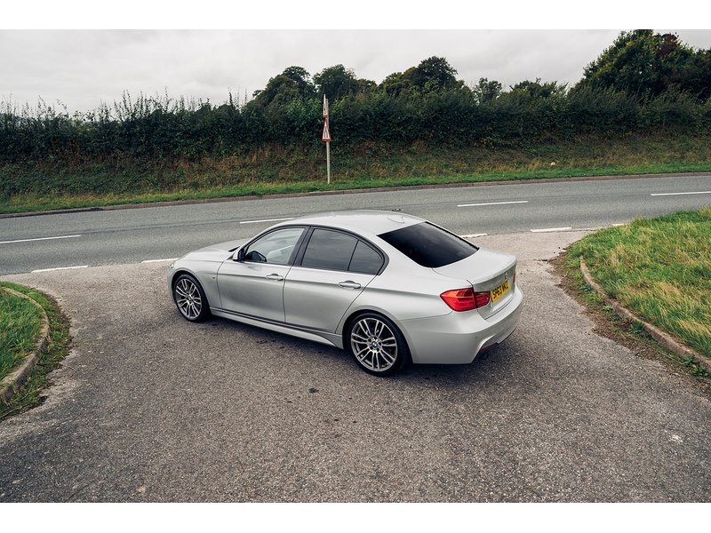 BMW 2.0 318d M Sport Saloon 4dr Diesel Manual Euro 5 (s/s) (143 ps)
