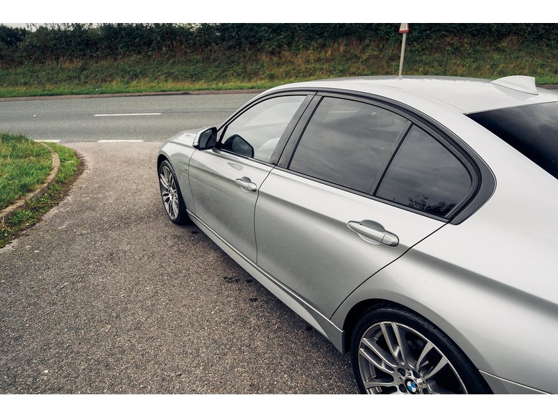 BMW 2.0 318d M Sport Saloon 4dr Diesel Manual Euro 5 (s/s) (143 ps)