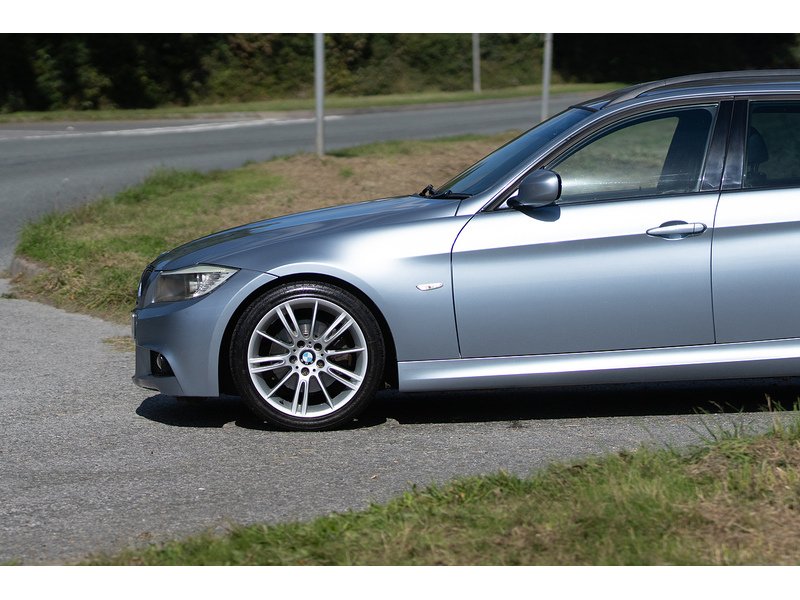 BMW 3 Series  Estate 2.0 Automatic Diesel