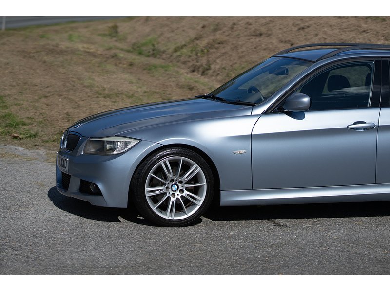 BMW 3 Series  Estate 2.0 Automatic Diesel