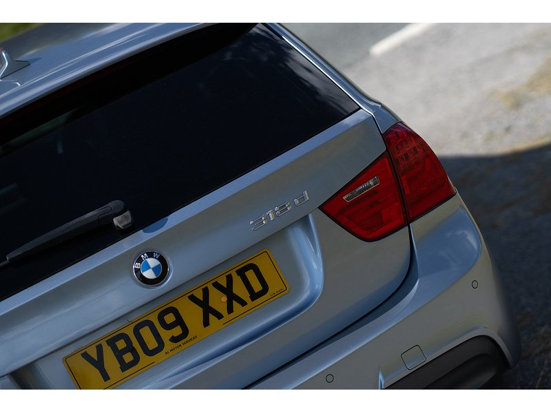 BMW 3 Series  Estate 2.0 Automatic Diesel