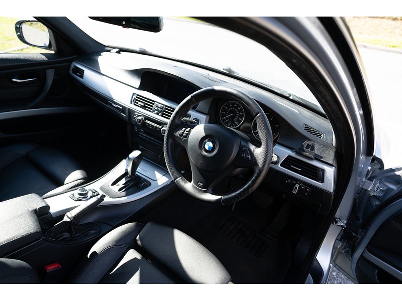 BMW 3 Series  Estate 2.0 Automatic Diesel