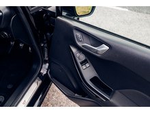 1.0T EcoBoost GPF ST-Line Hatchback 5dr Petrol Manual Euro 6 (s/s) (125 ps)