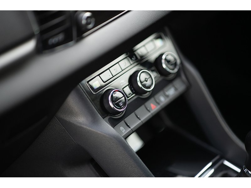 Skoda 1.5 TSI SE SUV 5dr Petrol Manual Euro 6 (s/s) (150 ps)