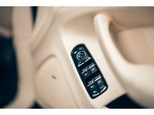 3.0D V6 Hatchback 5dr Diesel TiptronicS Euro 5 (s/s) (300 ps)