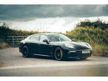 3.0D V6 Hatchback 5dr Diesel TiptronicS Euro 5 (s/s) (300 ps)