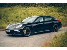 3.0D V6 Hatchback 5dr Diesel TiptronicS Euro 5 (s/s) (300 ps)
