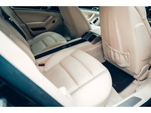 3.0D V6 Hatchback 5dr Diesel TiptronicS Euro 5 (s/s) (300 ps)
