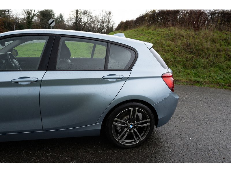 BMW 2.0 120d SE Hatchback 5dr Diesel Manual xDrive Euro 5 (s/s) (184 ps)
