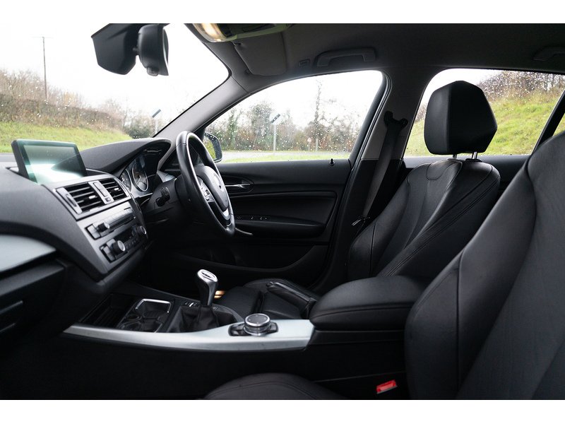 BMW 2.0 120d SE Hatchback 5dr Diesel Manual xDrive Euro 5 (s/s) (184 ps)