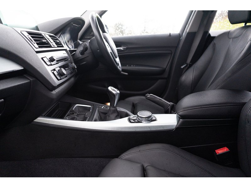 BMW 2.0 120d SE Hatchback 5dr Diesel Manual xDrive Euro 5 (s/s) (184 ps)