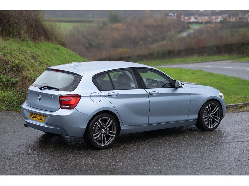 BMW 2.0 120d SE Hatchback 5dr Diesel Manual xDrive Euro 5 (s/s) (184 ps)
