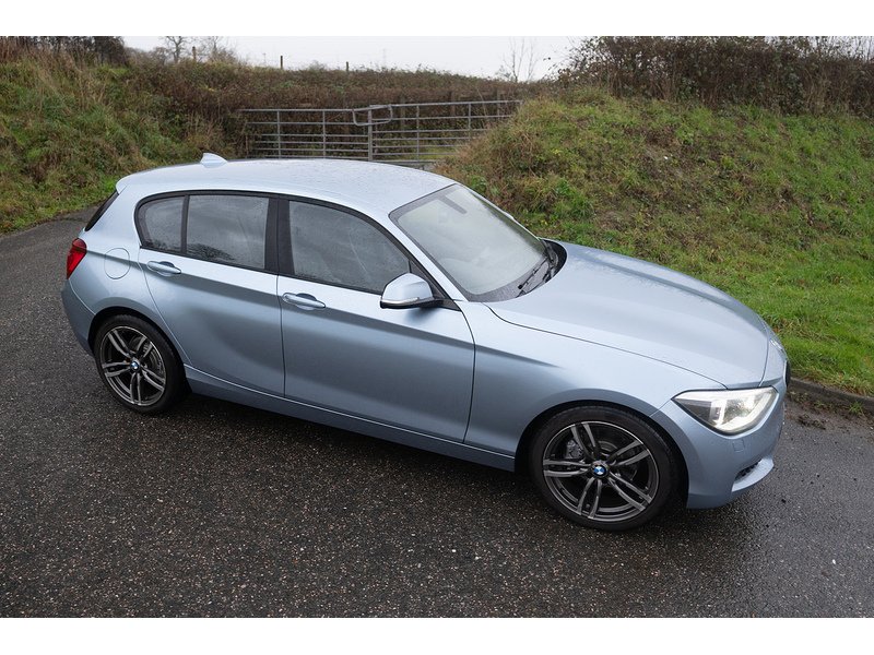 BMW 2.0 120d SE Hatchback 5dr Diesel Manual xDrive Euro 5 (s/s) (184 ps)