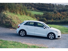 Sportback Tfsi Se Hatchback 1.0 Semi Auto Petrol