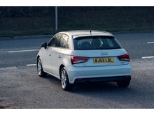 Sportback Tfsi Se Hatchback 1.0 Semi Auto Petrol