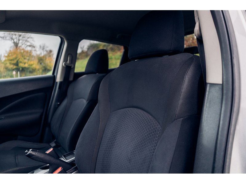 Nissan 1.6 Acenta Premium SUV 5dr Petrol Manual Euro 5 (s/s) (117 ps)