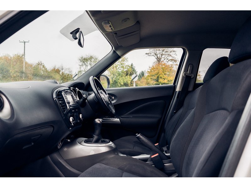 Nissan 1.6 Acenta Premium SUV 5dr Petrol Manual Euro 5 (s/s) (117 ps)