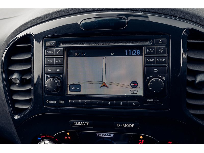 Nissan 1.6 Acenta Premium SUV 5dr Petrol Manual Euro 5 (s/s) (117 ps)