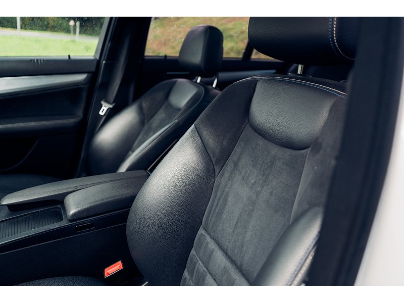 Mercedes-Benz 2.1 C220 CDI AMG Sport Edition Saloon 4dr Diesel G-Tronic+ Euro 5 (s/s) (170 ps)