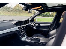 2.1 C220 CDI AMG Sport Edition Saloon 4dr Diesel G-Tronic+ Euro 5 (s/s) (170 ps)
