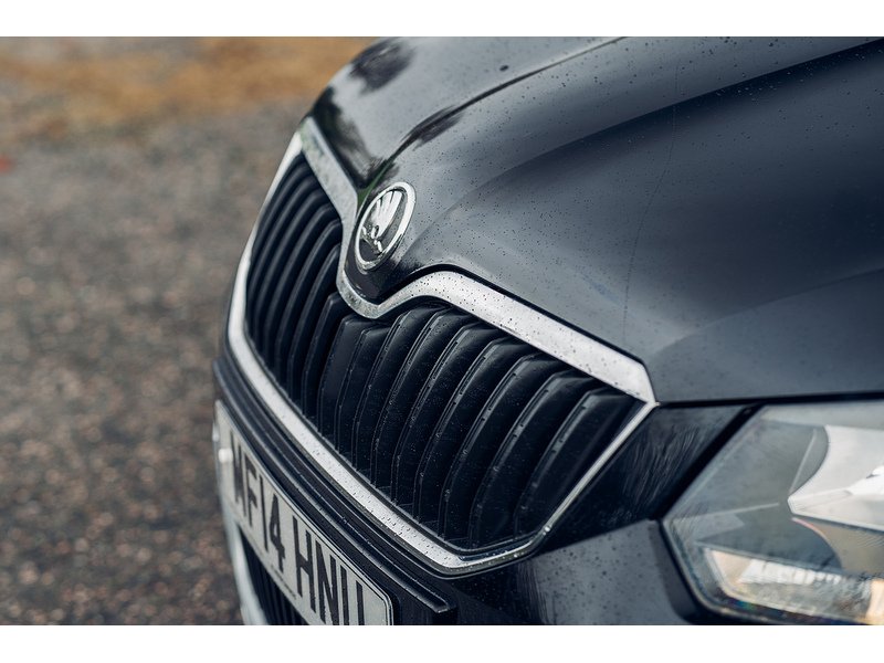 Skoda 2.0 TDI S Outdoor 5dr Diesel Manual 4WD Euro 5 (110 ps)