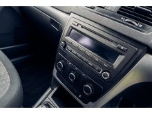 2.0 TDI S Outdoor 5dr Diesel Manual 4WD Euro 5 (110 ps)