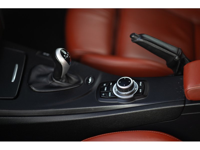 BMW 4.0 iV8 Coupe 2dr Petrol DCT Euro 4 (420 ps)