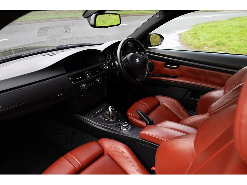 BMW 4.0 iV8 Coupe 2dr Petrol DCT Euro 4 (420 ps)