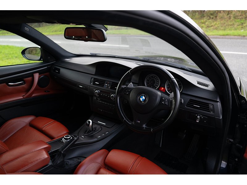 BMW 4.0 iV8 Coupe 2dr Petrol DCT Euro 4 (420 ps)