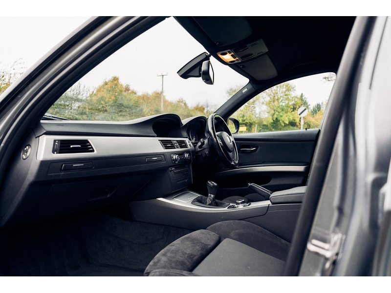 BMW 2.0 318d M Sport Touring 5dr Diesel Manual Euro 5 (s/s) (143 ps)