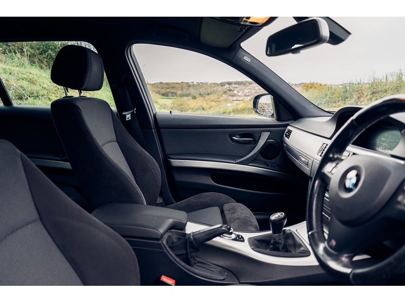 BMW 2.0 318d M Sport Touring 5dr Diesel Manual Euro 5 (s/s) (143 ps)