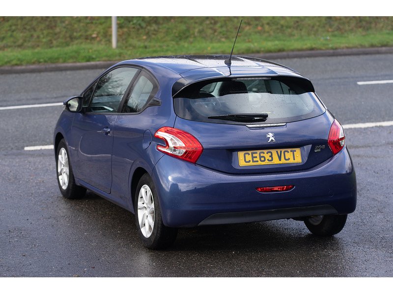 Peugeot 1.4 e-HDi Active Hatchback 3dr Diesel EGC Euro 5 (s/s) (70 ps)