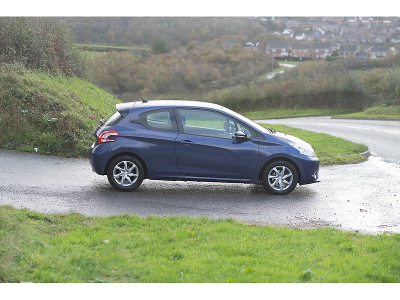 Peugeot 1.4 e-HDi Active Hatchback 3dr Diesel EGC Euro 5 (s/s) (70 ps)