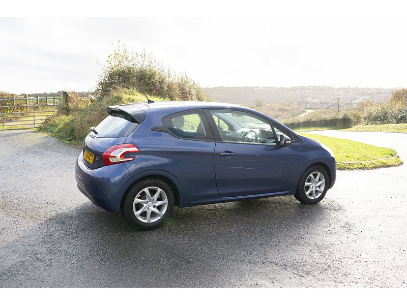 Peugeot 1.4 e-HDi Active Hatchback 3dr Diesel EGC Euro 5 (s/s) (70 ps)