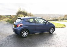 1.4 e-HDi Active Hatchback 3dr Diesel EGC Euro 5 (s/s) (70 ps)