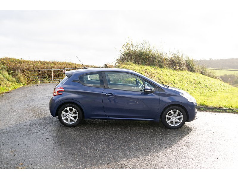 Peugeot 1.4 e-HDi Active Hatchback 3dr Diesel EGC Euro 5 (s/s) (70 ps)