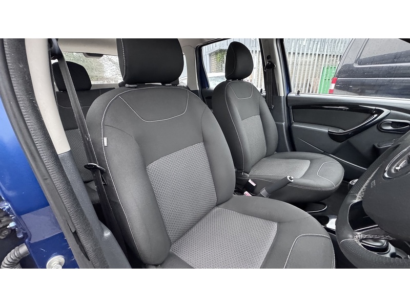 Dacia 1.5 dCi Laureate SUV 5dr Diesel Manual Euro 5 (110 ps)