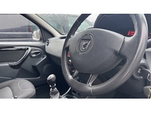 1.5 dCi Laureate SUV 5dr Diesel Manual Euro 5 (110 ps)