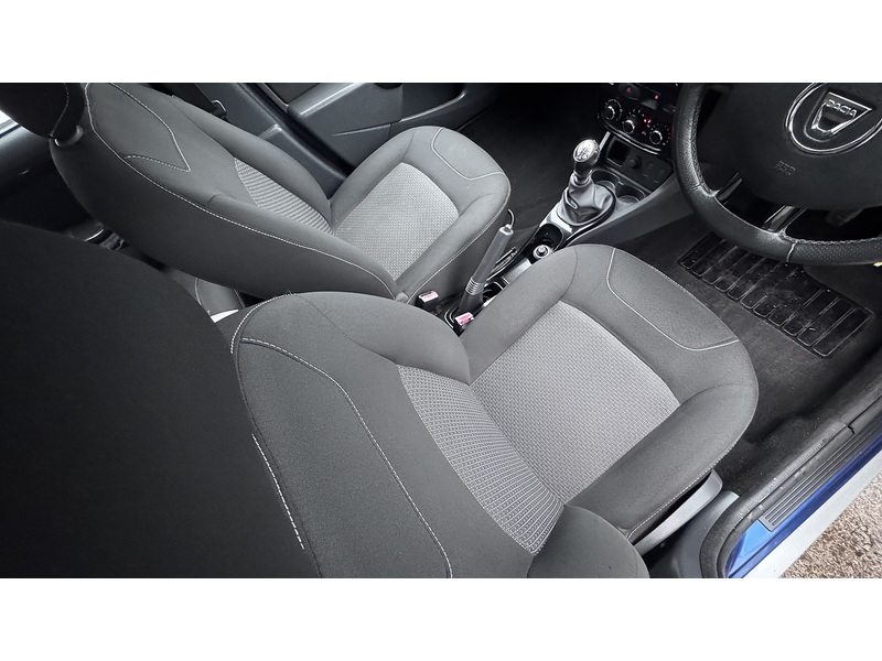 Dacia 1.5 dCi Laureate SUV 5dr Diesel Manual Euro 5 (110 ps)