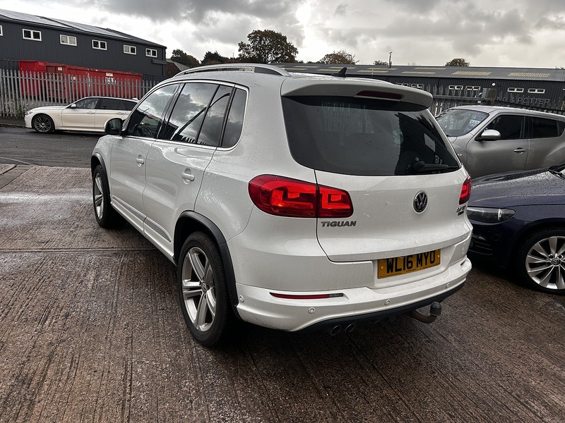 Volkswagen 2.0 TDI BlueMotion Tech R-Line Edition SUV 5dr Diesel DSG 4WD Euro 6 (s/s) (184 ps)