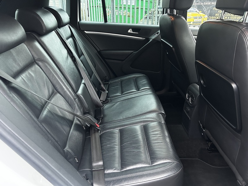 Volkswagen 2.0 TDI BlueMotion Tech R-Line Edition SUV 5dr Diesel DSG 4WD Euro 6 (s/s) (184 ps)