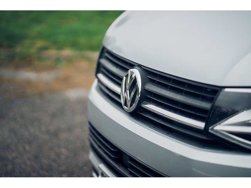 Volkswagen 2.0 BiTDI T32 BlueMotion Tech Highline Kombi Double Cab 5dr Diesel DSG FWD SWB Euro 6 (s/s) (204 ps)