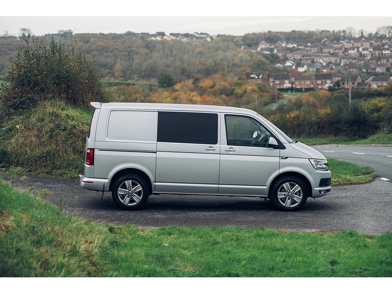 Volkswagen 2.0 BiTDI T32 BlueMotion Tech Highline Kombi Double Cab 5dr Diesel DSG FWD SWB Euro 6 (s/s) (204 ps)