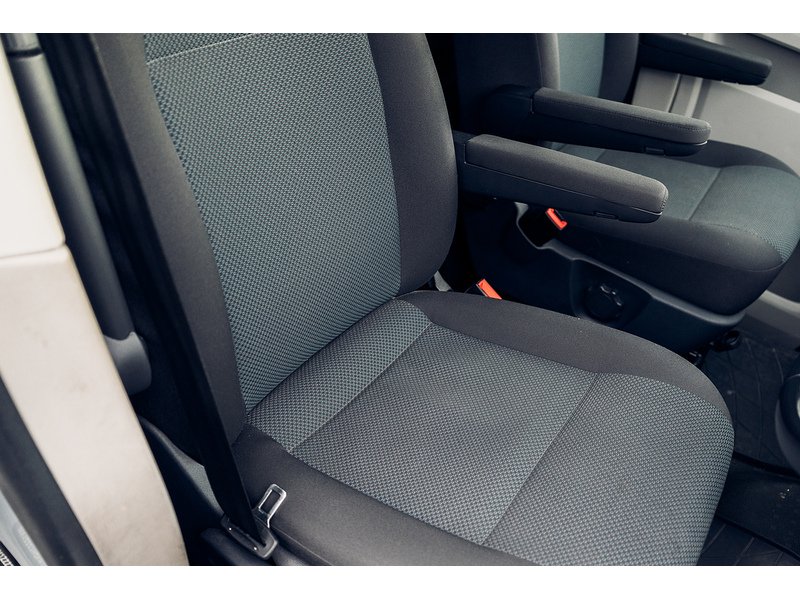 Volkswagen 2.0 BiTDI T32 BlueMotion Tech Highline Kombi Double Cab 5dr Diesel DSG FWD SWB Euro 6 (s/s) (204 ps)