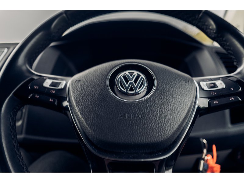 Volkswagen 2.0 BiTDI T32 BlueMotion Tech Highline Kombi Double Cab 5dr Diesel DSG FWD SWB Euro 6 (s/s) (204 ps)