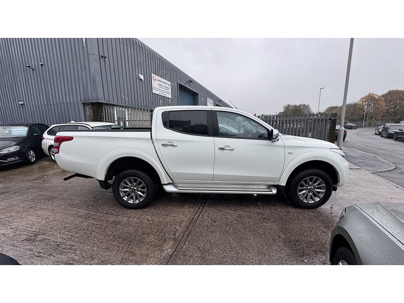 Mitsubishi 2.4 DI-D DC Titan Pickup Double Cab 4dr Diesel Manual 4WD Euro 6 (178 ps)